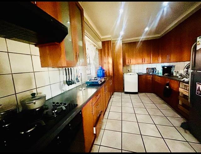 3 BEDROOM HOUSE FOR SALE IN VANDERBIJLPARK CE 5